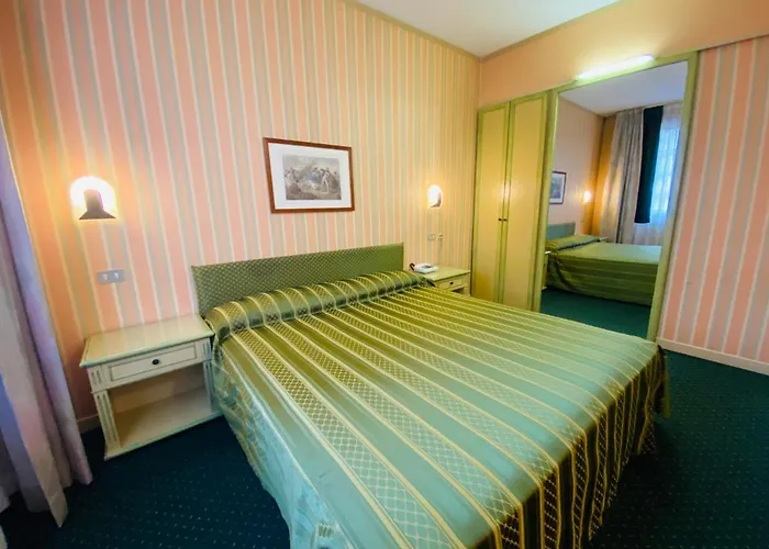 Daniel Hotel 4*