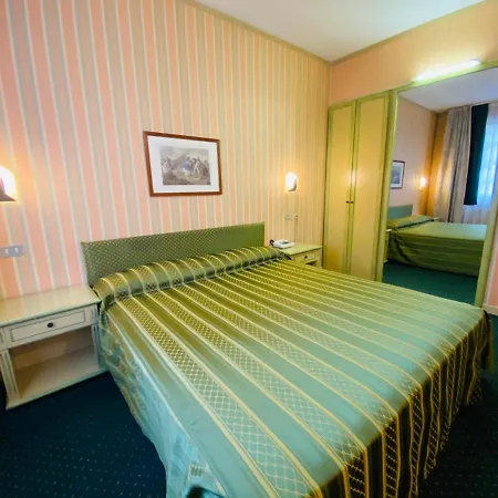 Daniel Hotel 4*
