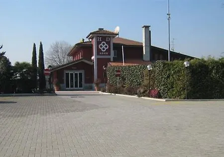 Hotel Daniel 4*