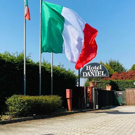 Hotel Daniel