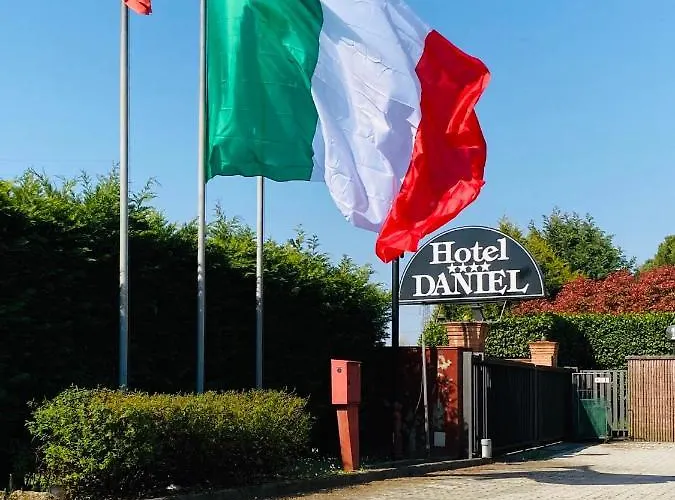 Hotel Daniel