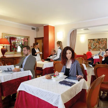 Hotel Daniel 4*