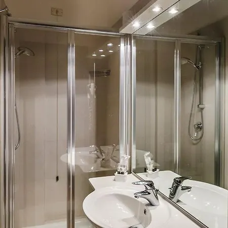 Hotel Daniel 4*